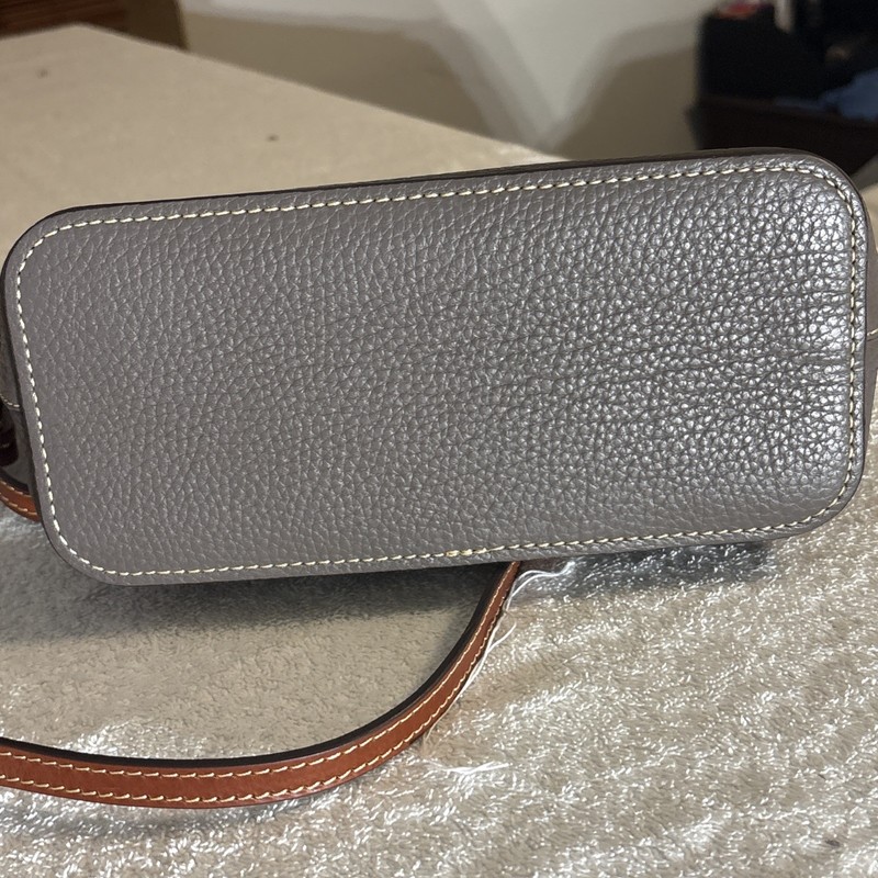 New Trendy Dooney & Bourke Pebble Grain Suki Crossbody Shoulder Bag In Grey gallery