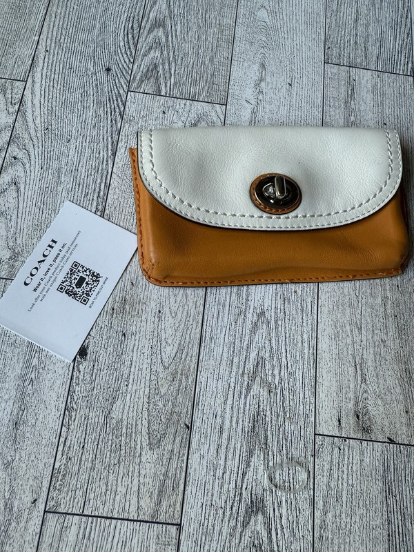 Coach Replacement Orange & White Pocket With Brass Tone Turn Lock