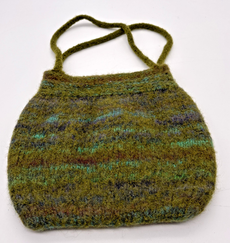 Handmade artisanal Green Shoulder Bag, Handbag natural fibers alpaca Wool-EUC