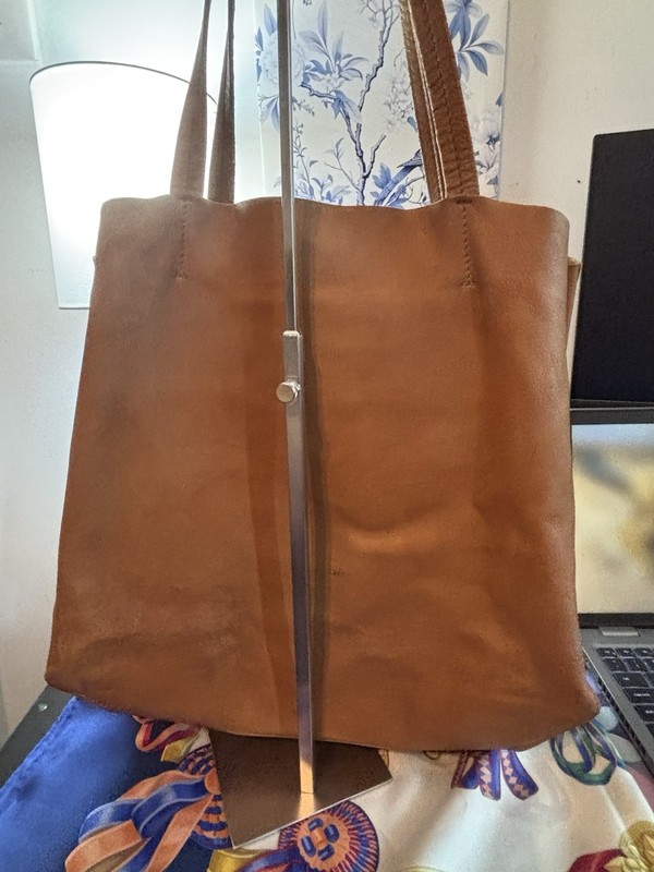 Celine Horizontal Cabas Leather Tote - Tan - Phoebe Philo Era (Rare Silhouette) gallery