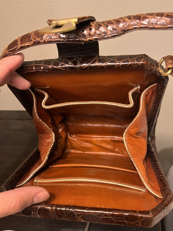 Vintage Sydney Of California Brown Leather Handbag/purse gallery