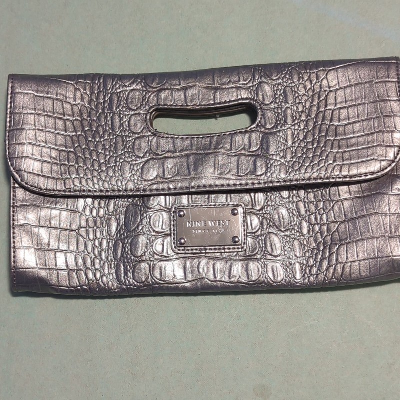 Nine West Metallic Silver Croc Embossed Clutch Top Handle Magnetic, Lined