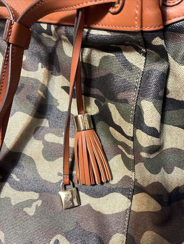 G.I.L.I Got It Love It Camo Tote Bag Camouflage Tassel Canvas & Leather 13x17 in gallery