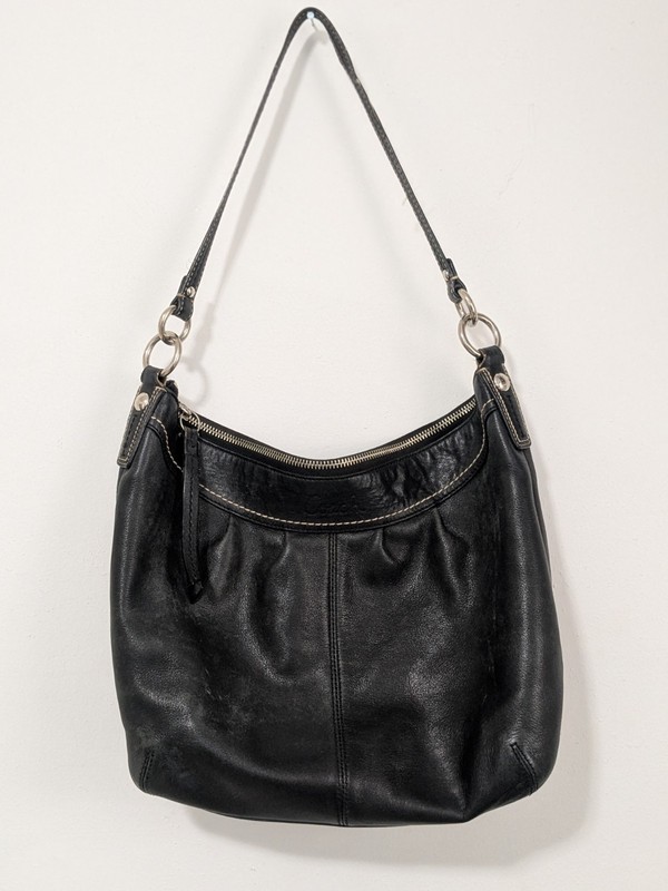 Vintage Coach Black Leather Shoulder Bag