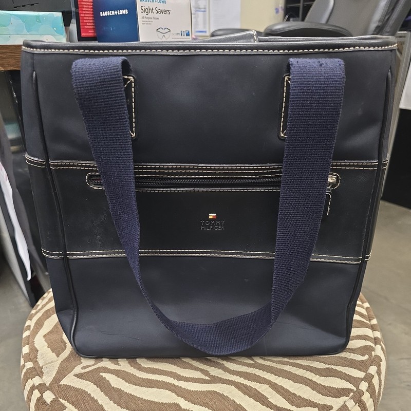 Tommy Hilfiger Messenger Bag Heavy Nylon Shoulder Bag Medium