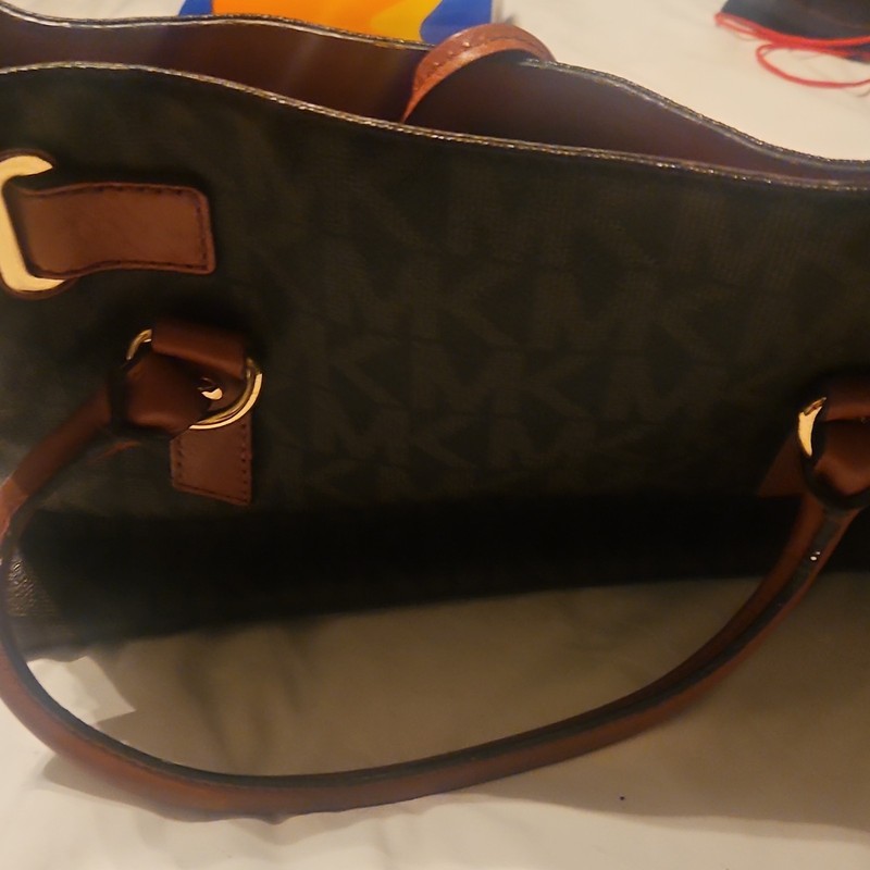Michael Kors Logo Satchel Top Handle Bag Black/Brown Padlock Gold Inner Pkts