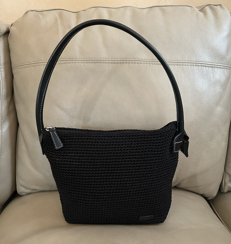 The Sak Black Hobo Bag Solid Zip Top Leather Top Handle Silver Hardware