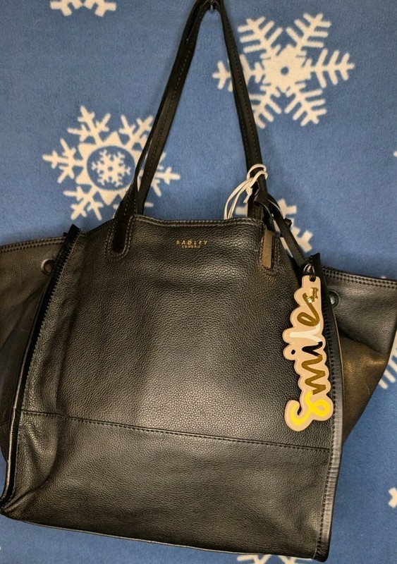 Radley London Spacious Smile Open Toe Tote Black Gold Leather Bag NWT