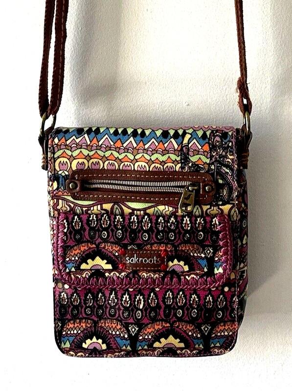 THE SAK. Sakroots Artis Small Flap Messenger Crossbody Bag. Floral Pattern.