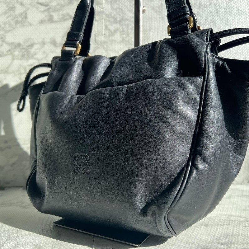 Loewe Flamenco Handbag Nappa Leather Anagram Embossed Black 20×18-33x13cm