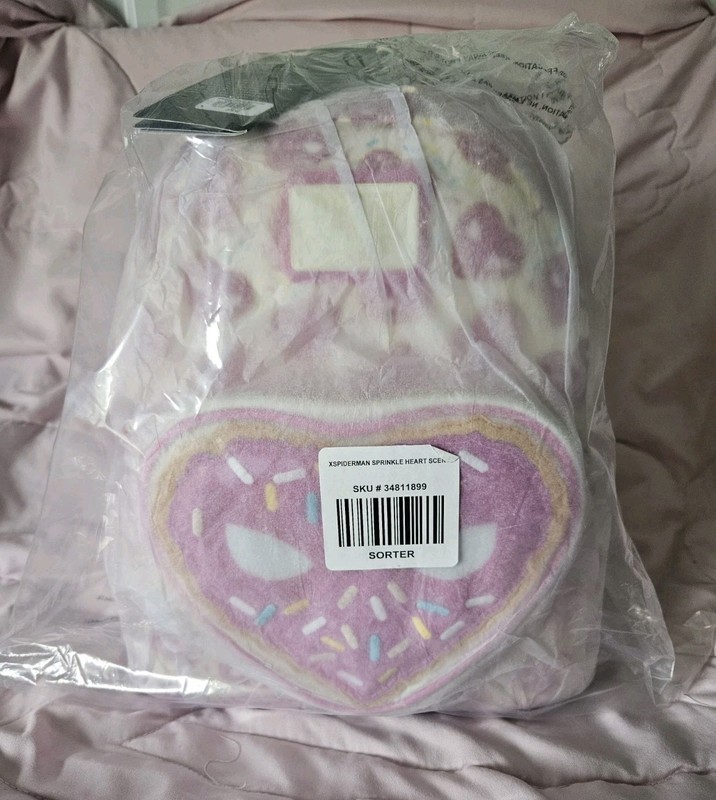 Marvel Loungefly Spider-Man Sprinkle Heart Mini Backpack Plush – New With Tags