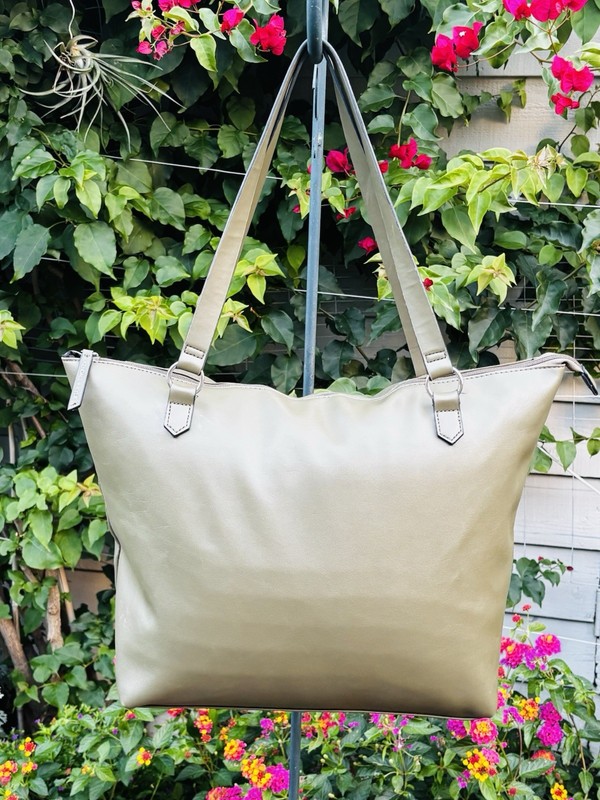 Kendall + Kylie Jenner Army Green Handbag/Tote Large gallery