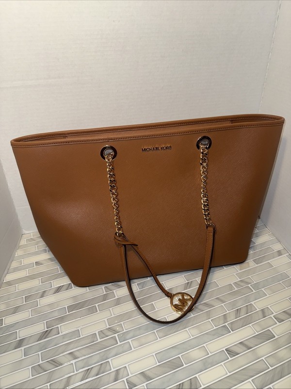 michael kors jet set Shania tote large Used See Photos Send Offer