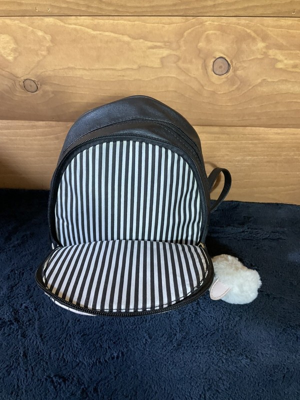 Betsy Johnson backpack pink/black with bows gallery