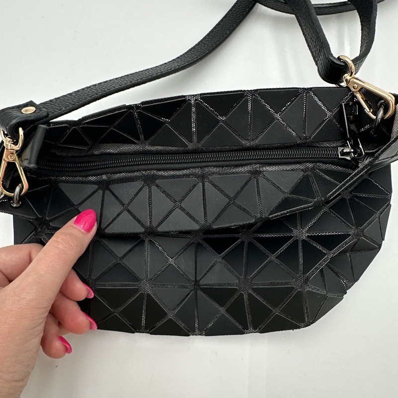 Geometric Tile Pattern Purse, Detachable Black Strap Black & Gold Unique gallery