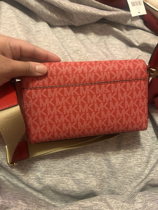 Michael Kors Outlet Vincent Small Signature Logo Crossbody Bag with Card Case gallery