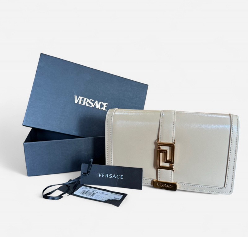 Greca Goddess Leather Chain Wallet