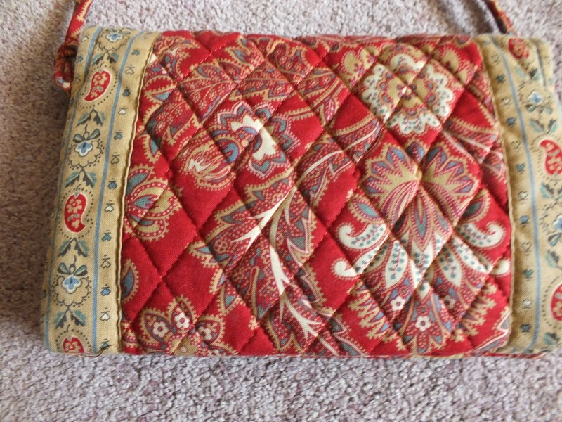 Vera Bradley Shoulder Bag Tan Red Paisley Print 3 pockets 1 Zips Sticky Closure gallery