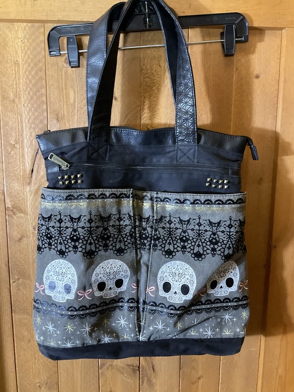 LOUNGEFLY Large SUGAR SKULL TOTE BAG PURSE 16x17x3″ + Handles Gray & Black
