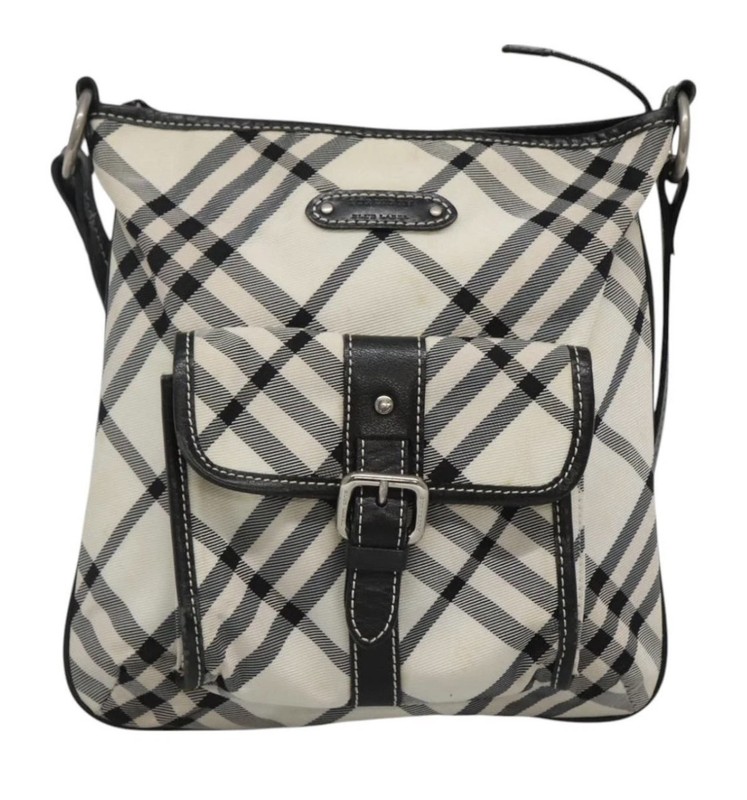BURBERRY Nova Check Blue Label Shoulder Bag Nylon White/Beige/ Black Auth 127186