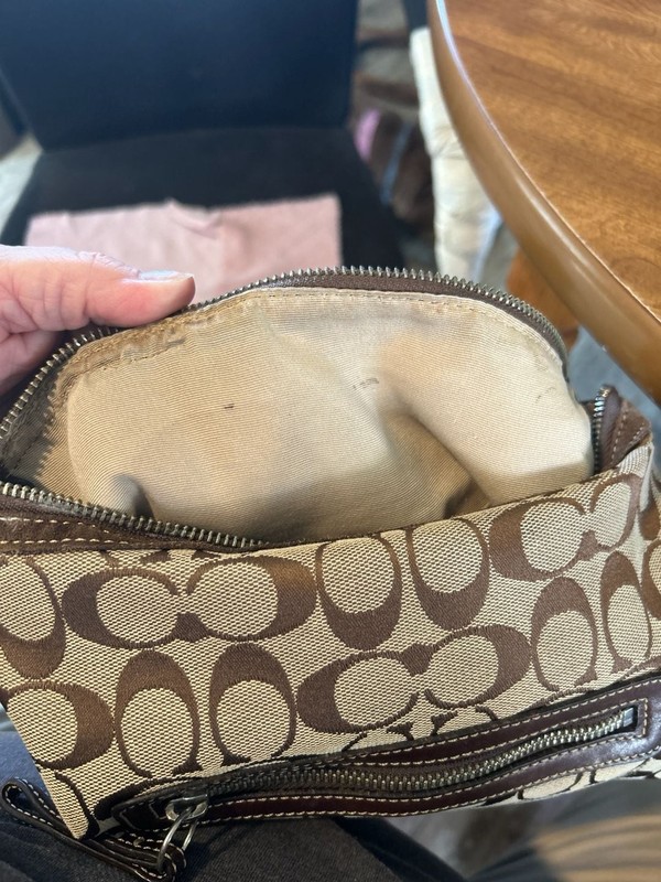 Coach vintage brown signature canvas suede bag / 02... gallery