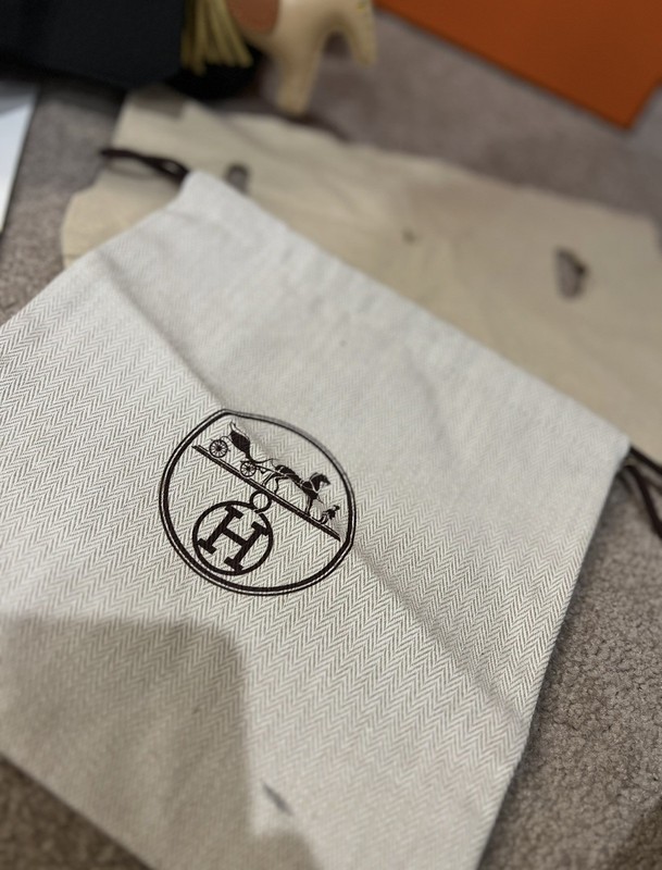 AS NEW RECEIPT Hermes Jypsiere 31 Original Buyer! Black gallery