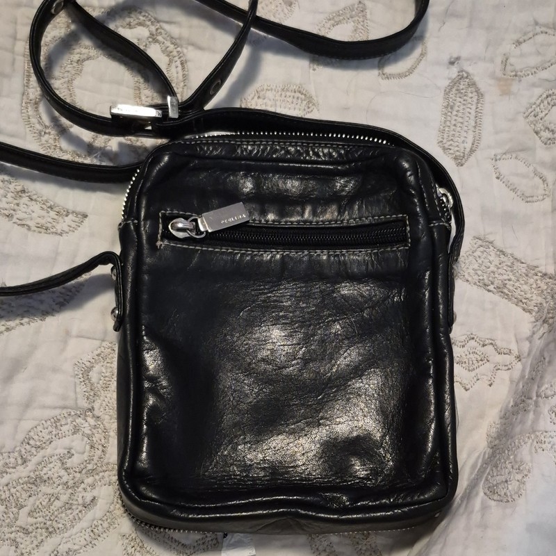 VINTAGE Perlina Black Leather All In One Wallet Organizer Crossbody Purse!