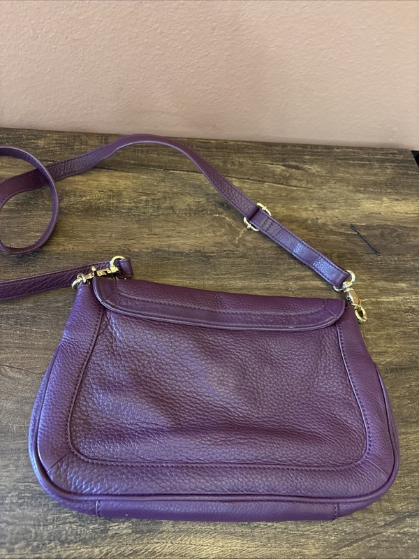 Tory Burch Amanda Mini Pebbled Leather Crossbody Bag In Purple gallery