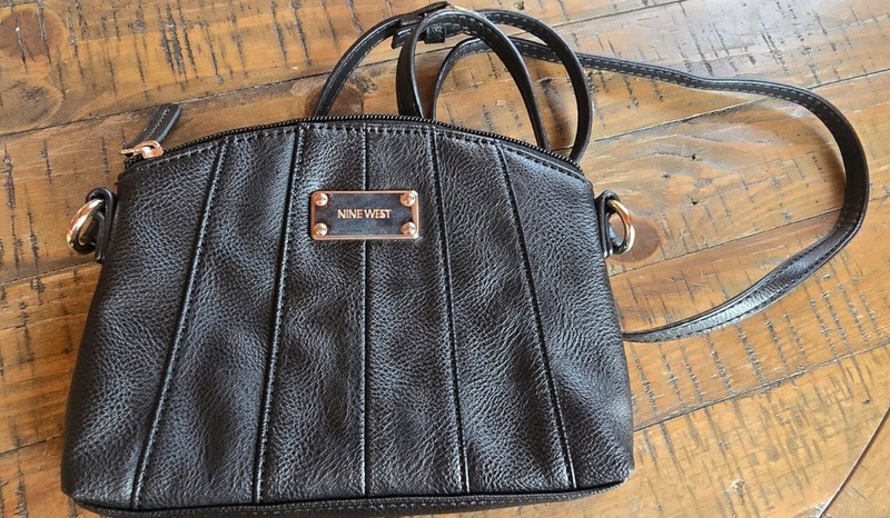 Nine West Black Small Leatherette Crossbody Bag 8x6x1.5