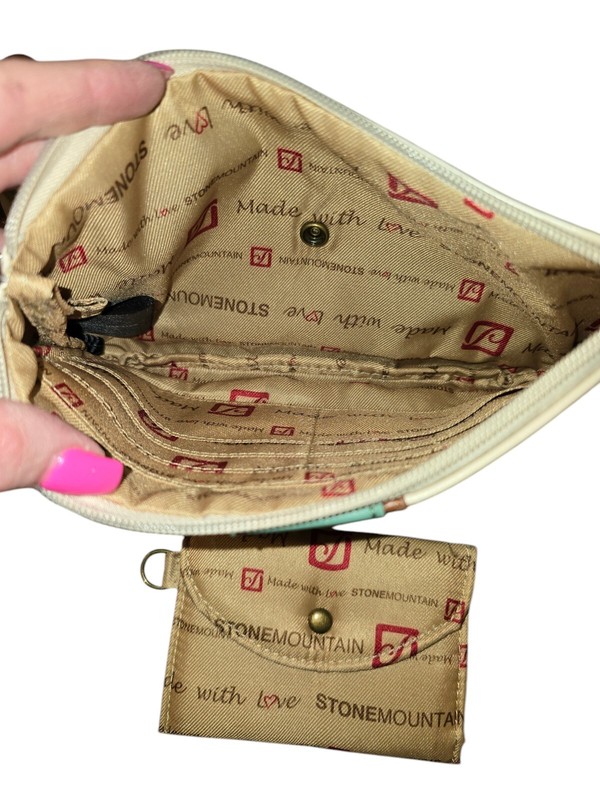 Stone Mountain Leather Made With Love Wristlet & Removable Change Purse Teal gallery
