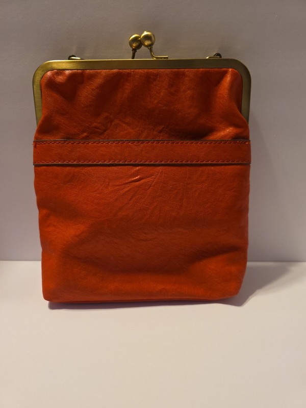 Bueno Faux Leather Crossbody Bag Purse Orange Vintage Inspired Brass Kiss Lock