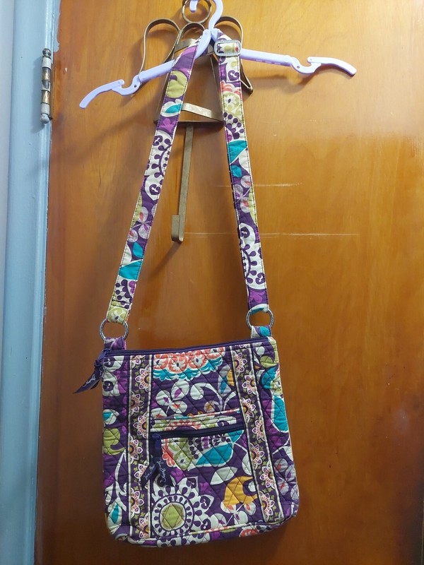 Vera Bradley Womens Handbag Plum Crazy 2013 Crossbody Quilted Floral Zip Pockets
