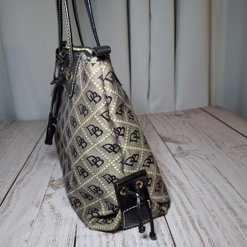 Vintage Dooney & Bourke DB Pattern Purse w/ Signature Duck Charm gallery