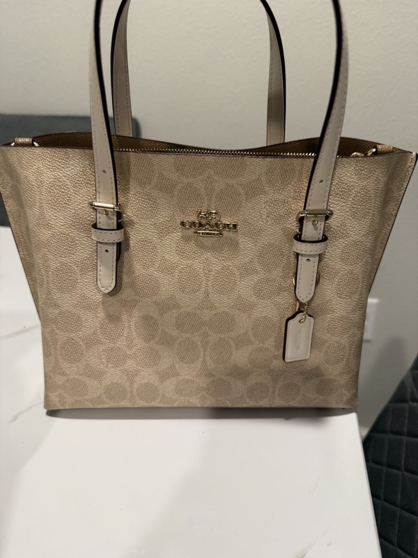 Coach Signature Logo Zip Top City Tote Women’s Medium Beige Inner Pockets