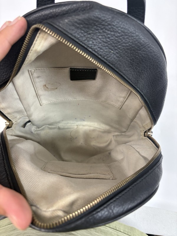 Gucci Soho Black Pebbled Leather Backpack Embossed GG Logo Zip Pocket Italy gallery