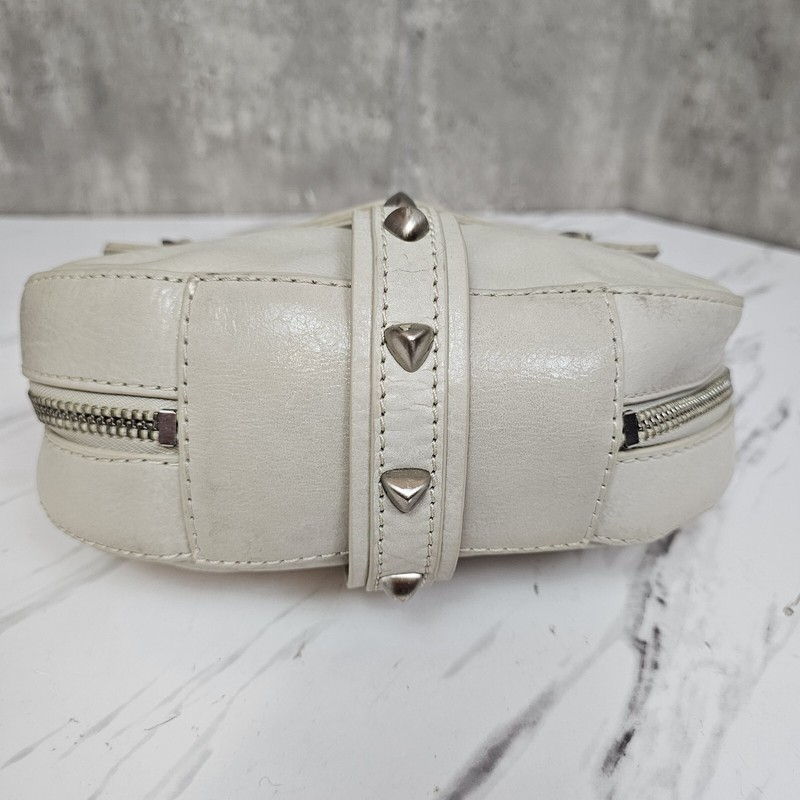 Botkier Light Grey Leather Trigger Saddle Crossbody Bag Studded Oversized Zipper gallery
