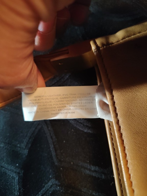 Liz Claiborne Tan Genuine Leather Purse Great Condition Summer Accessories gallery