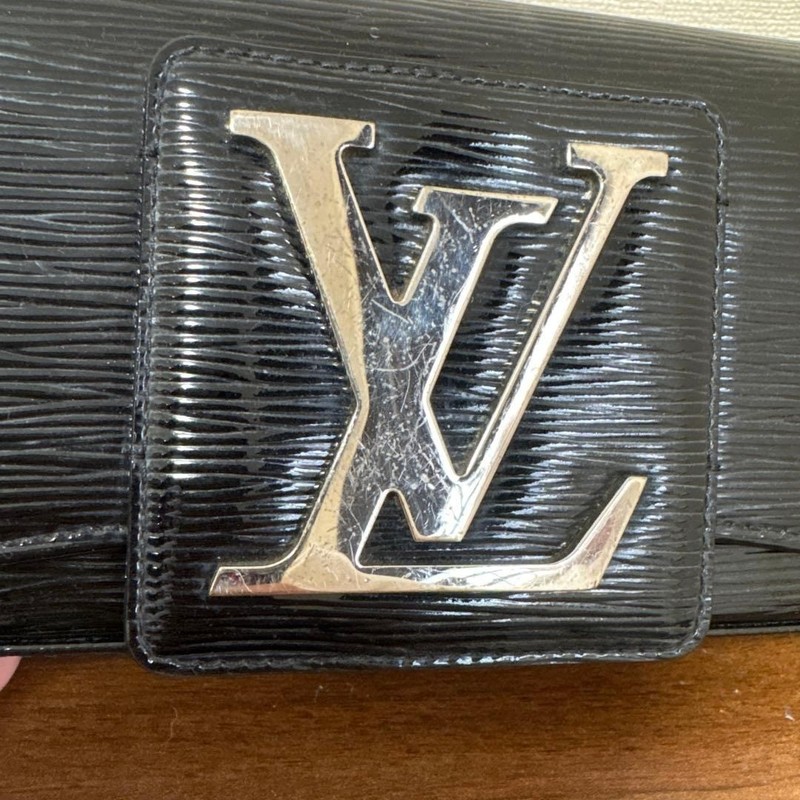 Louis Vuitton Epi Electric Pochette Sobe Noir Clutch Bag Sticky