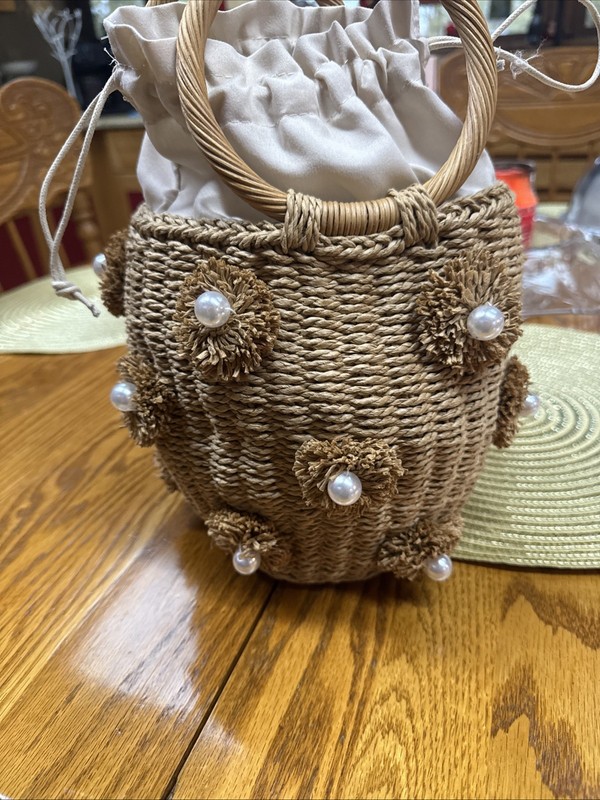 New Pearl Flower Rattan Bucket Bag W/ Wooden Handles